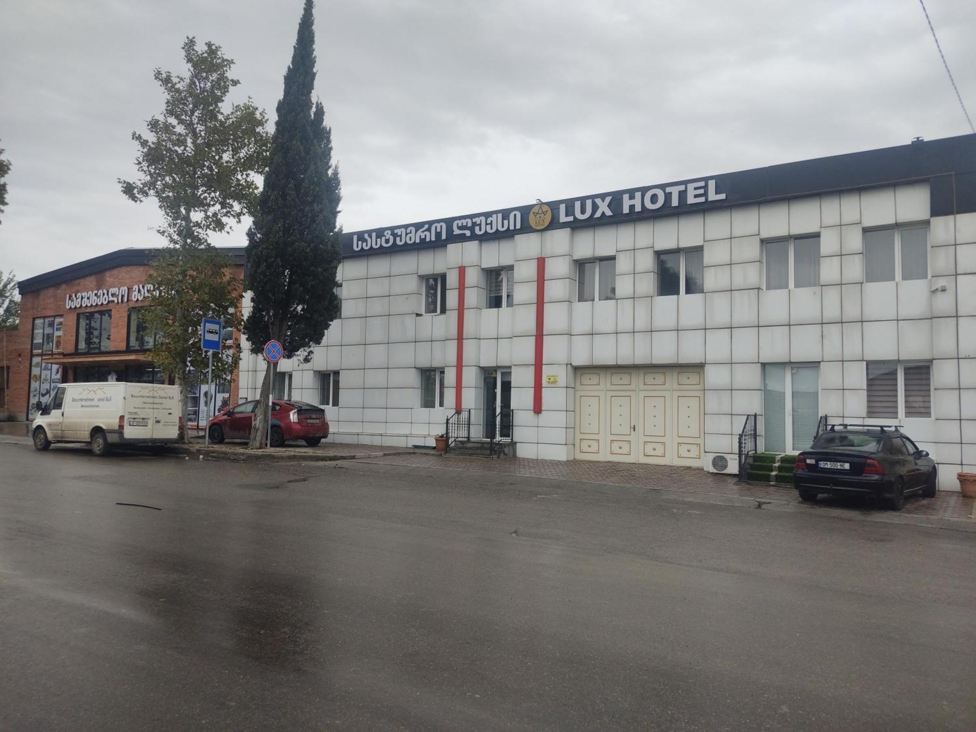 Hotel Lux Tbilisi Bagian luar foto