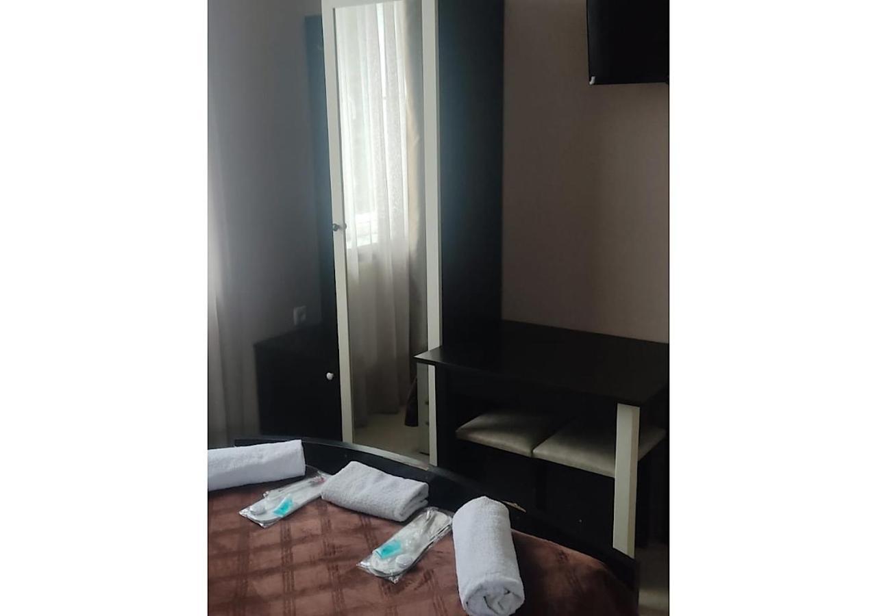 Hotel Lux Tbilisi Bagian luar foto