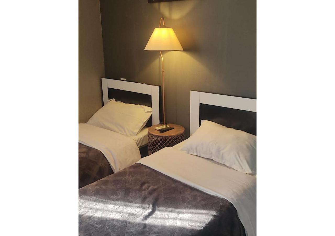 Hotel Lux Tbilisi Bagian luar foto