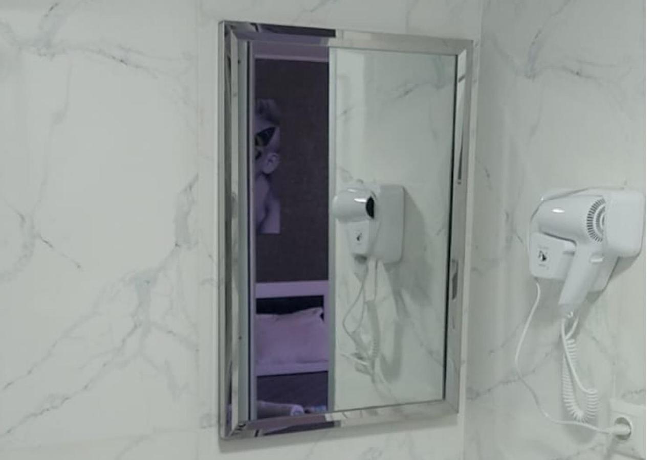 Hotel Lux Tbilisi Bagian luar foto